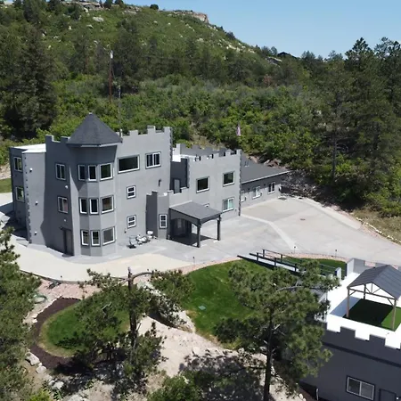 Castle In The Pines-2