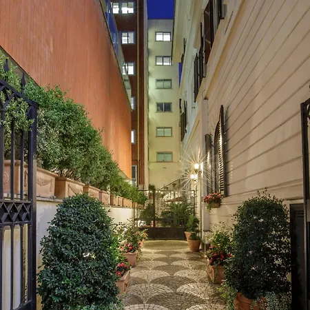 Hotel Royal Court-2