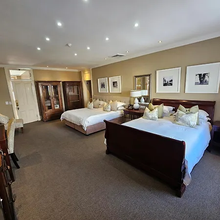 Quarters Hotel-2