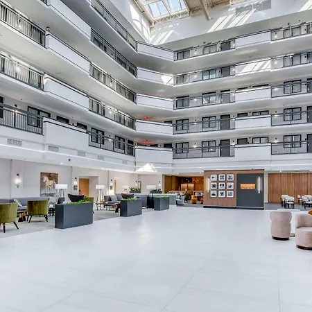 Embassy Suites By Hilton Louisville East-3