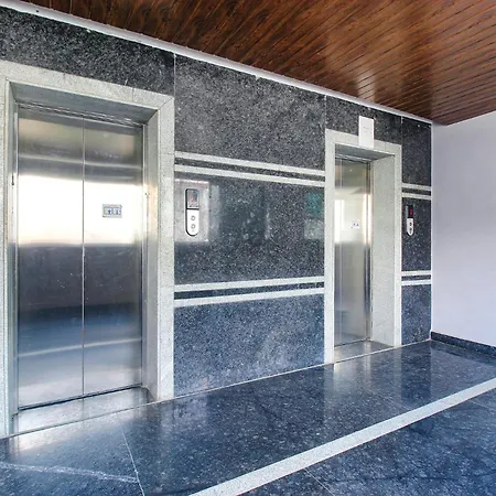 Fabhotel Ssr Fern Suites - 100M From Gsm Mall Madeenaguda-3