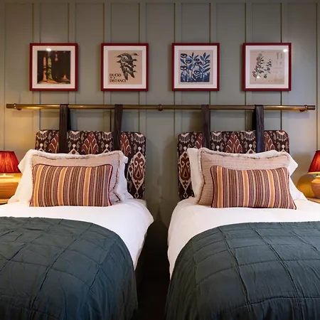 The Royal Forest - A Heartwood Inn-2