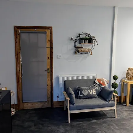 Butterfly Cottage-3