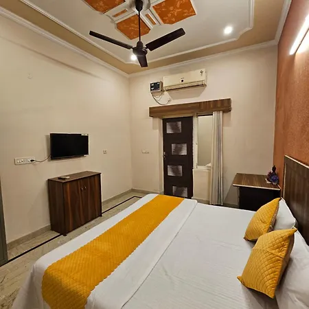 Krishna'S Land Homestay-3