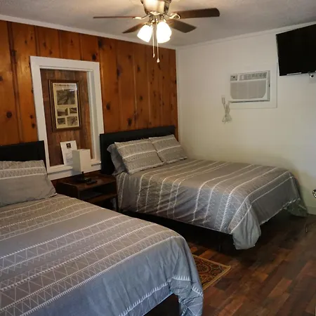 Lake River Lodge-2