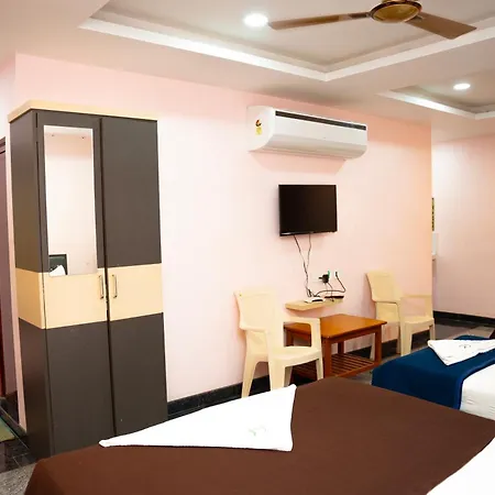 Hotel Sri Shanmuga-2