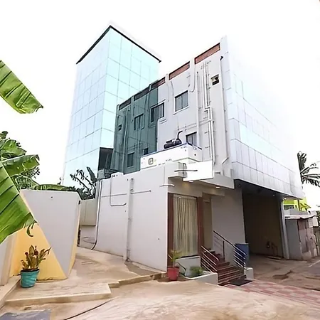 Hotel Titanium Tower-3