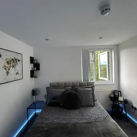 The Dugout - Double Room-2