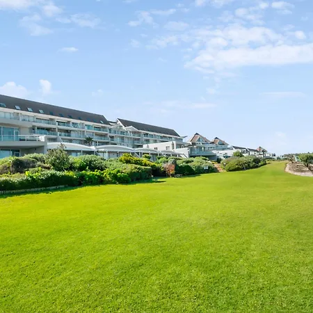 Dolphin Beach Hotel Self Catering Apartments-3