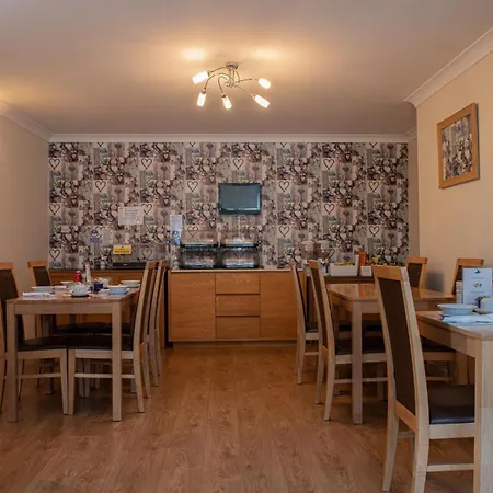 Trevarrian Lodge-2