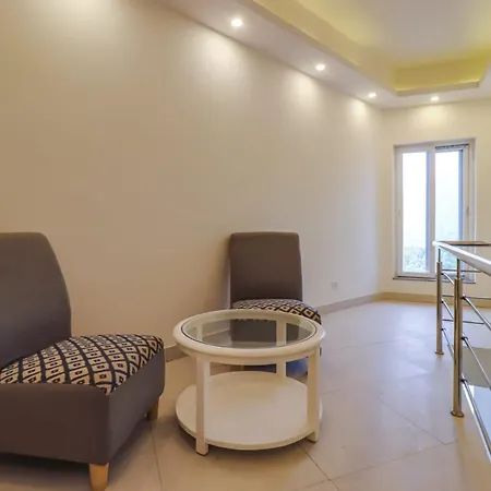 Hotel Thee Aura Near Mall Road - A Luxury Boutique Stay In Mussoorie-3