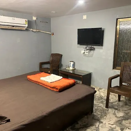 The Gateway Banaras Guest House-2