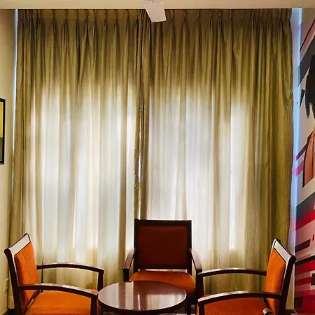 C Suites - Lotus Park-3