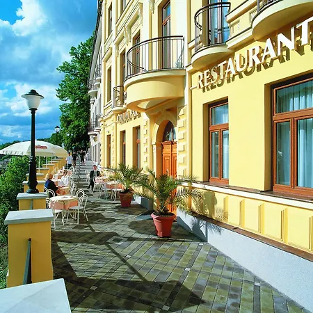 Wellness Hotel Jean De Carro-2