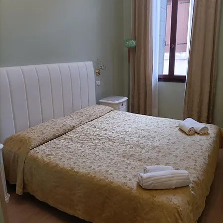 Palazzo Lion Morosini - Check In Presso Locanda Ai Santi Apostoli-2