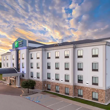 Holiday Inn Express & Suites - Denton North By Ihg-3