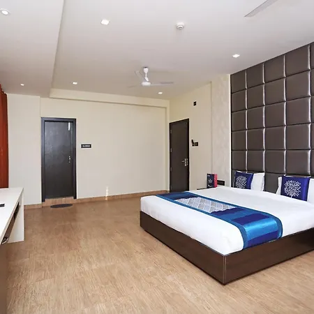 Super Capital O Niharika Guest House-3