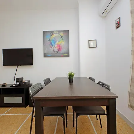 The Colours Rooms Guest House-2