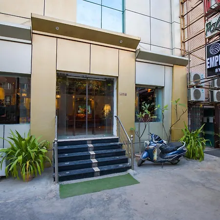 Alaya Stays Hotel Emperor Palms-2