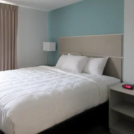 Mainstay Suites-2