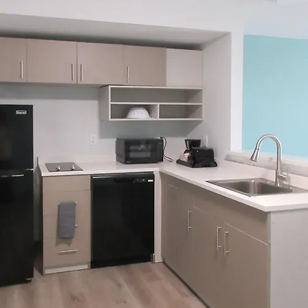 Mainstay Suites-3