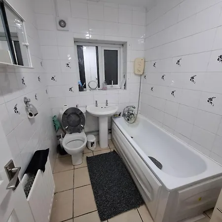 Sam House-3