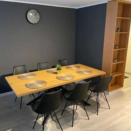 Iq Apartments 1-2