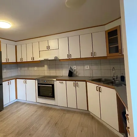 Iq Apartments 1-3