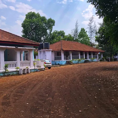 The Imperial Heritage II 2 Minutes From Station And Market II Deluxe Ac Rooms II-2