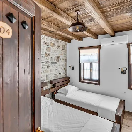 Hotel Bohem Berat-2