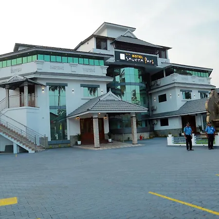 Hotel Savera Park-2