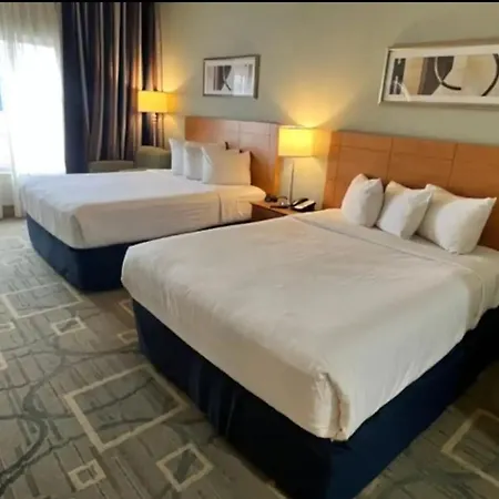 Apartment With Balcony At Platinum Hotel-3