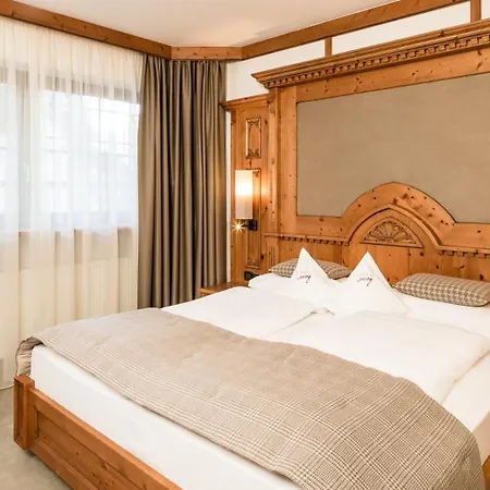 Savoy Dolomites Luxury & Spa Hotel-3