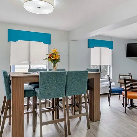 Clarion Pointe Jasper-3