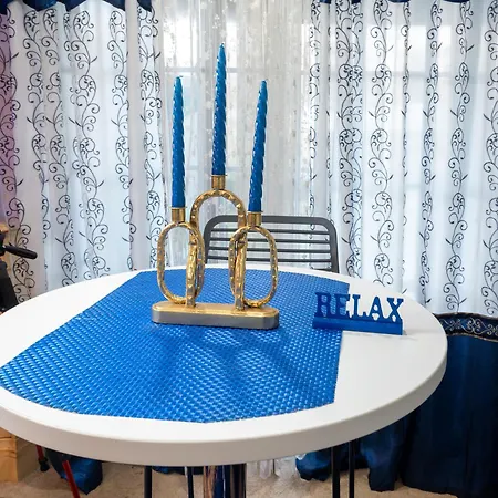 The Blue Room Luxury Suite-2