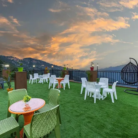 Kufri Uphills L Property Of The Year I Serviced Villa I Couple Friendly I Pvt Balcony I Open Air Terrace I Bonfire I Charvi Retreat By Exotic Stays-2