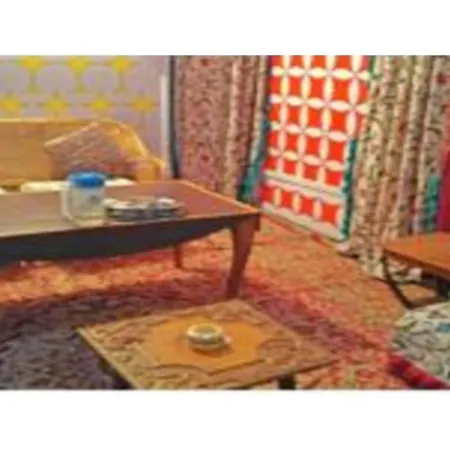 Blue Heaven House Boat, Near Pari Mahal, Srinagar-3