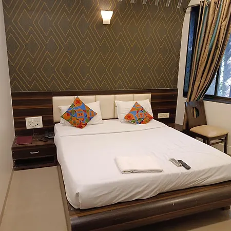 Trendy Hotel Adore Palace - Nearby Mumbai Airport & Bkc Visa Consulate-2