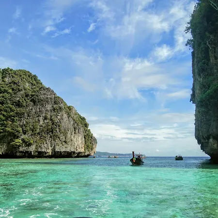Summer Sea Phi Phi Island-3