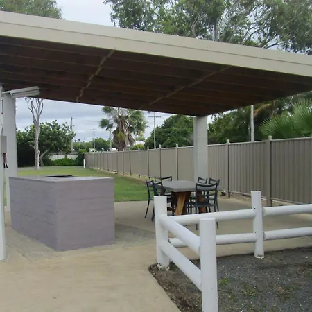 Blue Dolphin Caravan Park Yeppoon-2