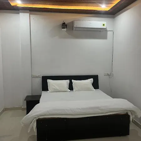 Saanvi Residency Inn-3