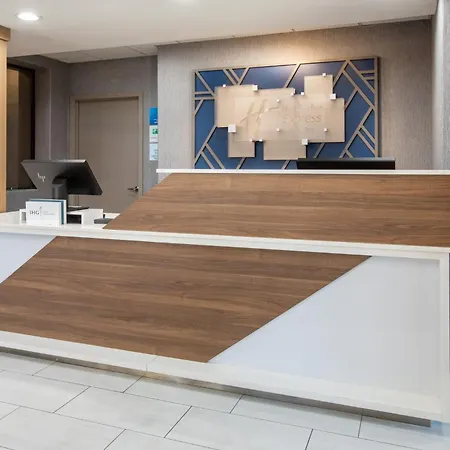 Holiday Inn Express & Suites Lathrop By Ihg-2