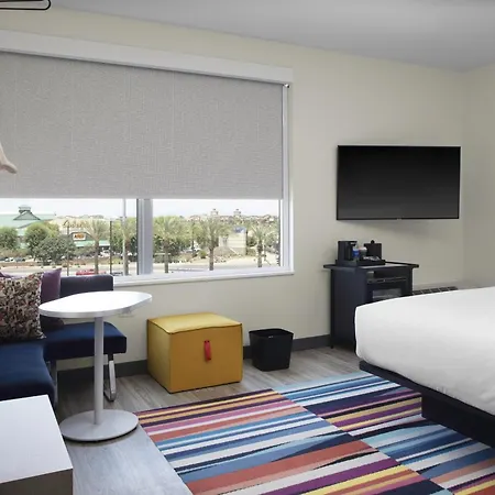 Aloft By Marriott Glendale At Westgate-2