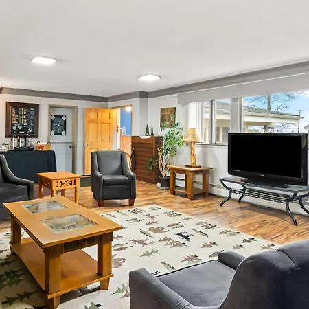 Rodeway Inn Oscoda-2