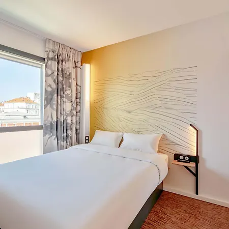 B&B Hotel Toulon Centre Gare-3