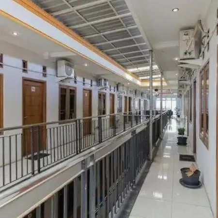 Oyo Flagship 91290 Pondok Inap Shofwa 2-2