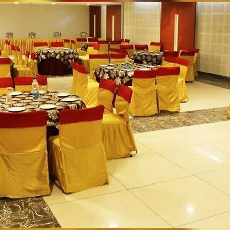 Hotel Opulence-3