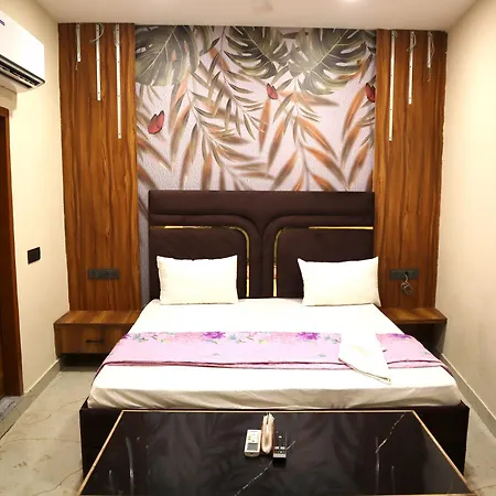 The Grand Royal Inn Hotel-3
