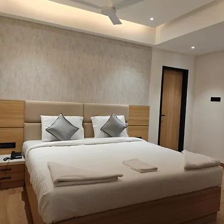 Hotel Isha Inn-3