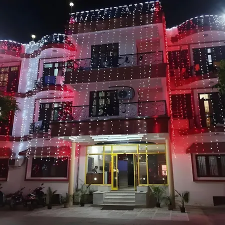 Hotel Amrapali-3